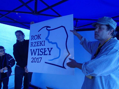 na zdjęciu: Anna Szmit- przewodnicząca grupy LOGO i Robert Jankowski- Sekretarz Generalny SKORRW2017 Mamy logo_small
