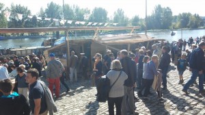 Tłumy gości na Polskim stoisku na festiwalu Loary w Orleanie