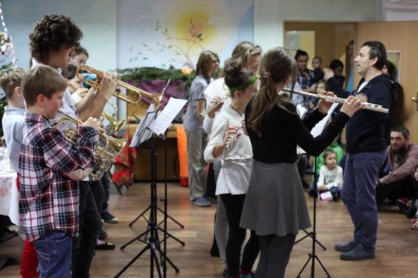 Koncert podczas Kiermaszu Świątecznego 2016. Zdjęcie: Tomasz Gierczak